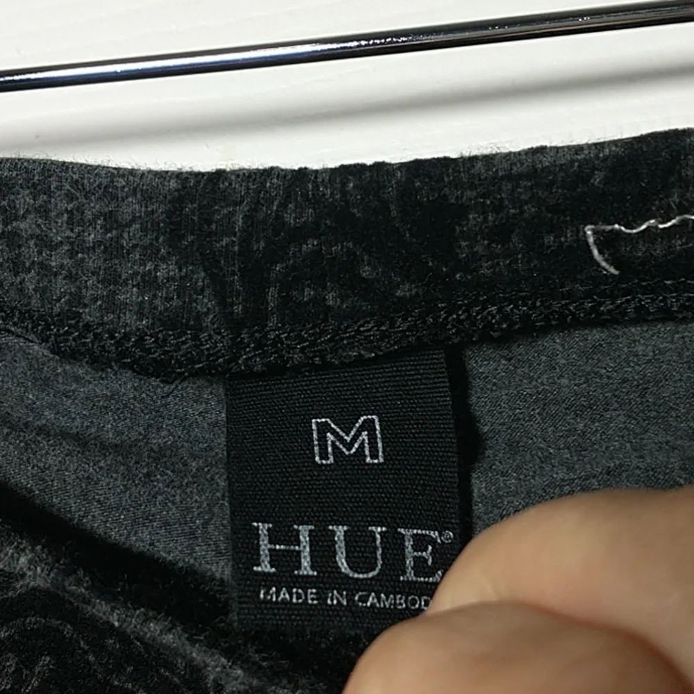 Hue black leggings with velvet tapestry print - Picture 4 of 5